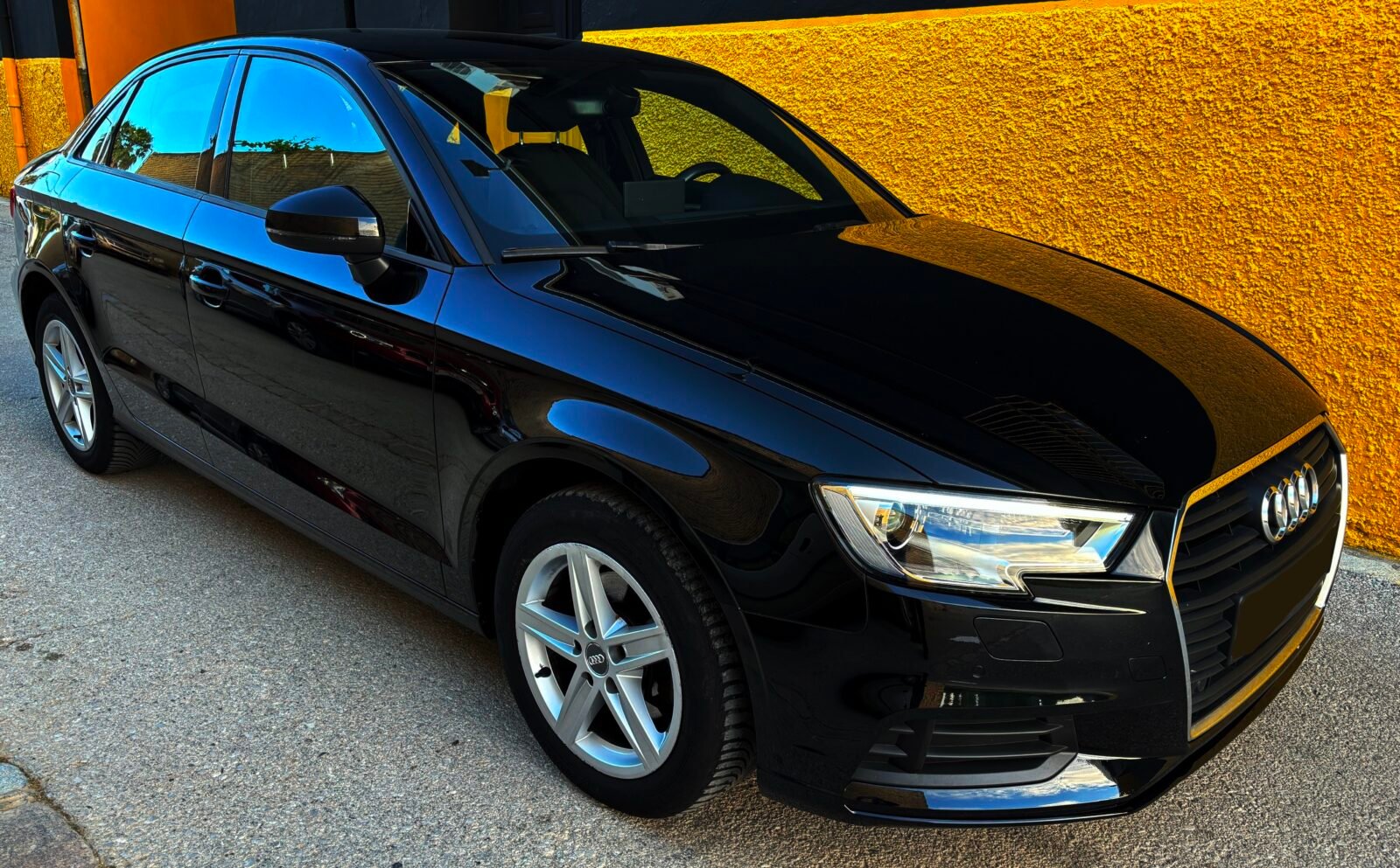 AUDI A3 1.4 TFSI 150CV gasolina Sedan