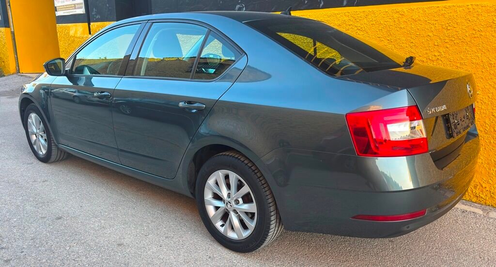 SKODA Octavia 1.0 TSI 115cv Gasolina