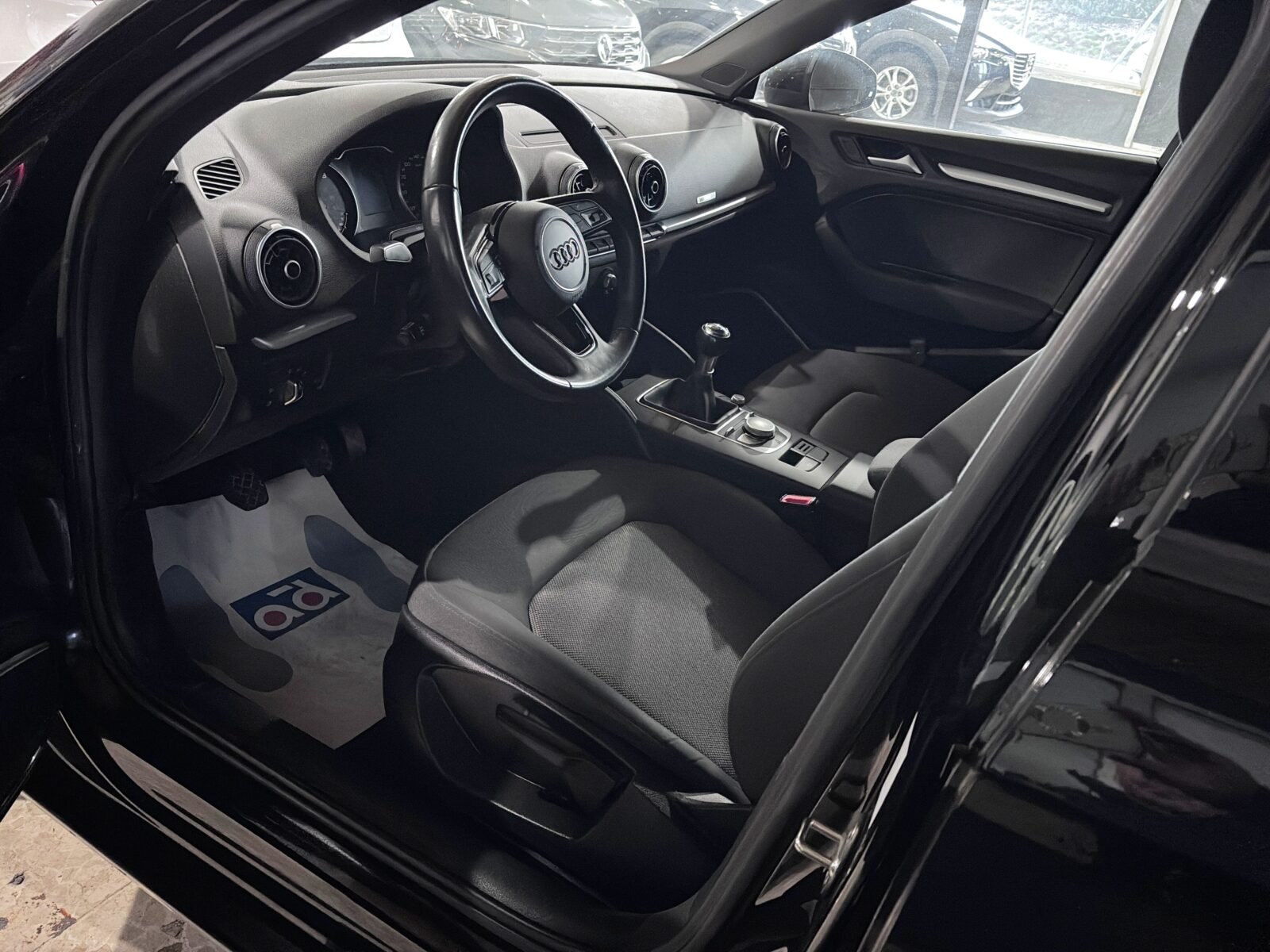AUDI A3 1.4 TFSI 150CV gasolina Sedan