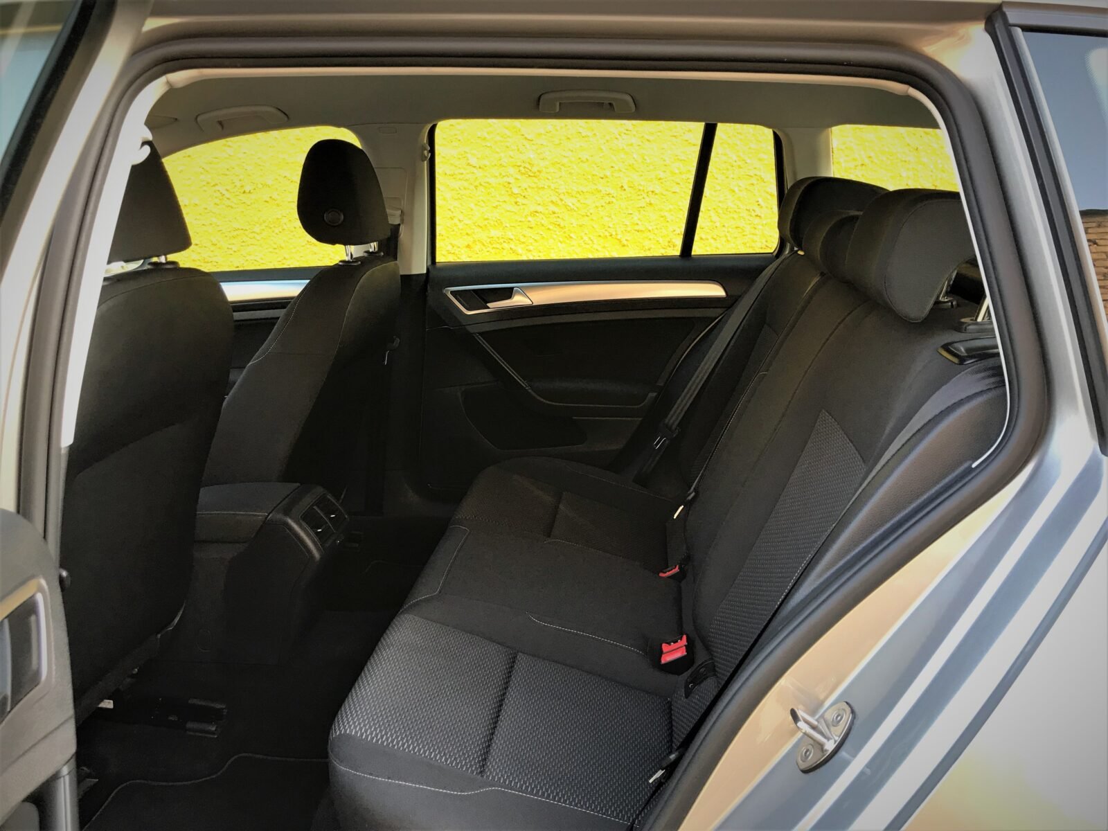 VOLKSWAGEN Golf Business 1.6 TDI Variant