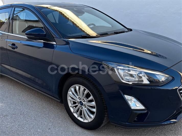 FORD Focus 1.0 Ecoboost Titanium