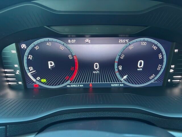 SKODA KAROQ 1.5 TSI 150 CV DSG ACT AUTOMATICO