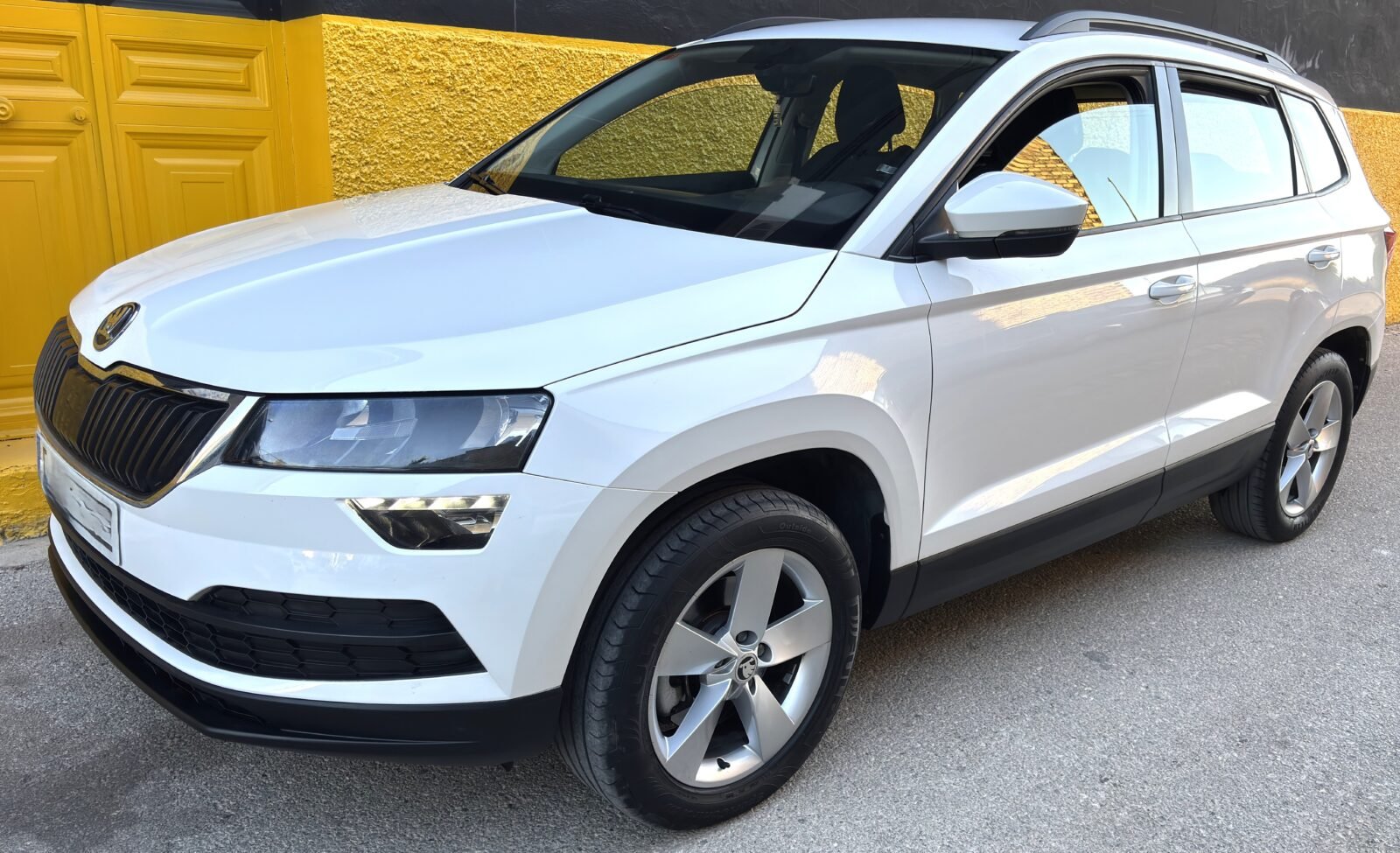 SKODA KAROQ 2.0 TDI 150 CV DSG 4x4–AUTOMÁTICO – 2021