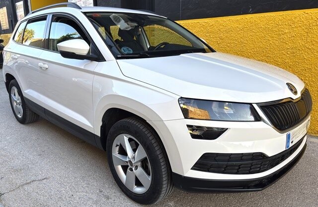 SKODA KAROQ 2.0 TDI 150 CV DSG 4x4–AUTOMÁTICO – 2021