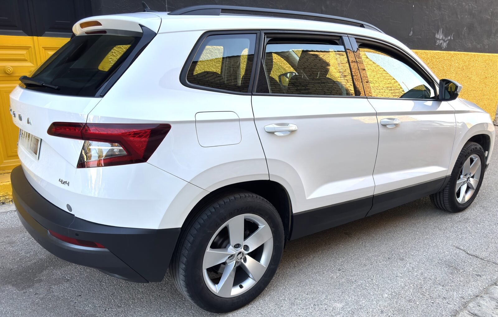 SKODA KAROQ 2.0 TDI 150 CV DSG 4x4–AUTOMÁTICO – 2021